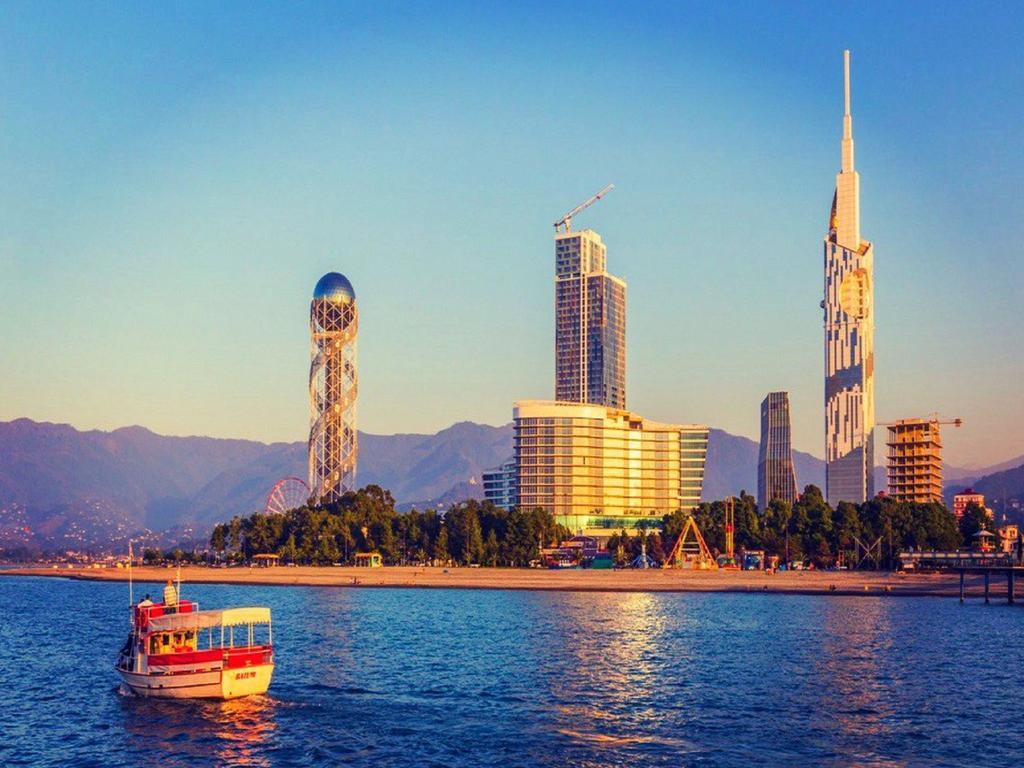 Sister'S Warm Guest House باتومي المظهر الخارجي الصورة